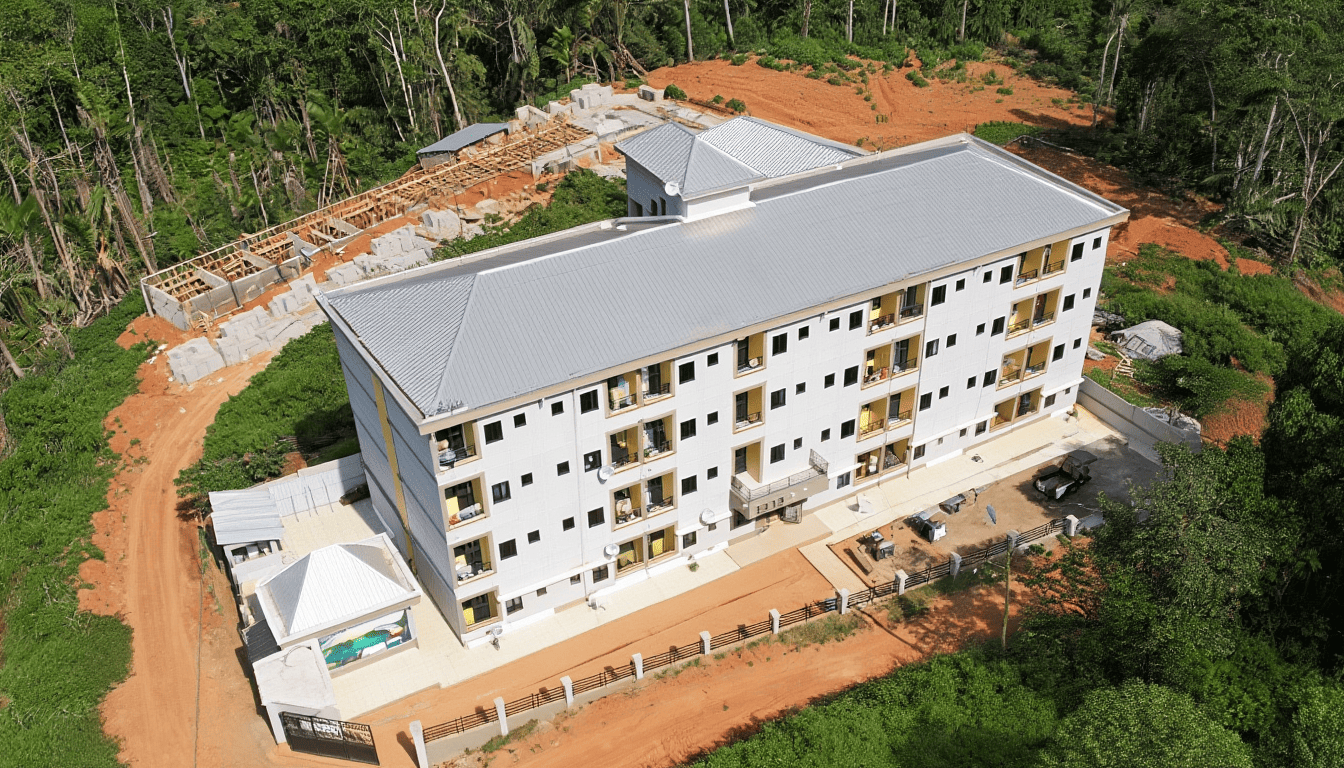 Maison moderne avec piscine